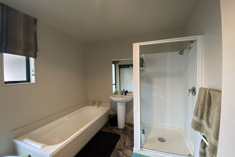 Photo of property in 16 Admiralty Place, Waikawa, Picton, 7220