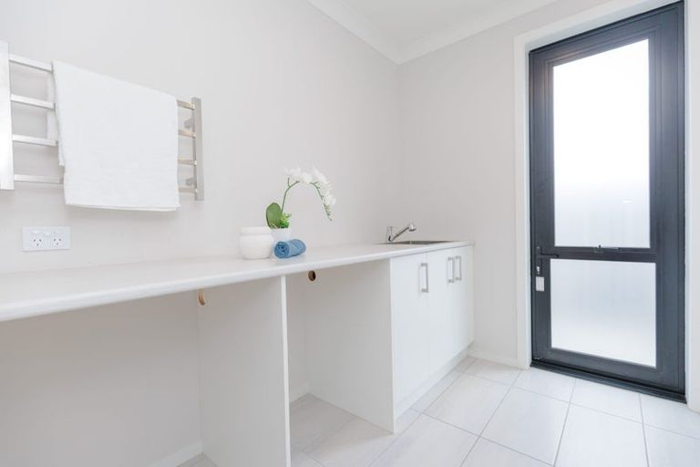 Photo of property in 121 Melksham Drive, Churton Park, Wellington, 6037