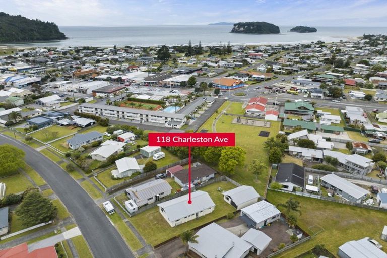 Photo of property in 118 Charleston Avenue, Whangamata, 3620