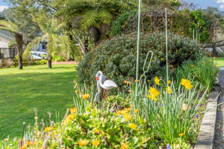 Photo of property in 13 Carlow Grove, Birchville, Upper Hutt, 5018