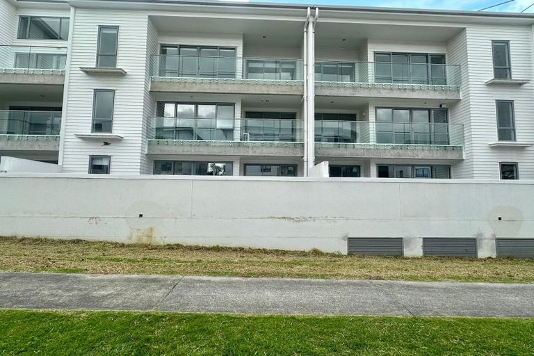 Photo of property in 7/136g Stancombe Road, Flat Bush, Auckland, 2016