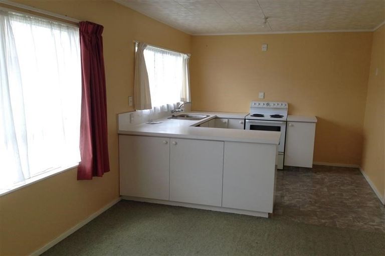 Photo of property in 2/1023 Southland Road, Raureka, Hastings, 4120