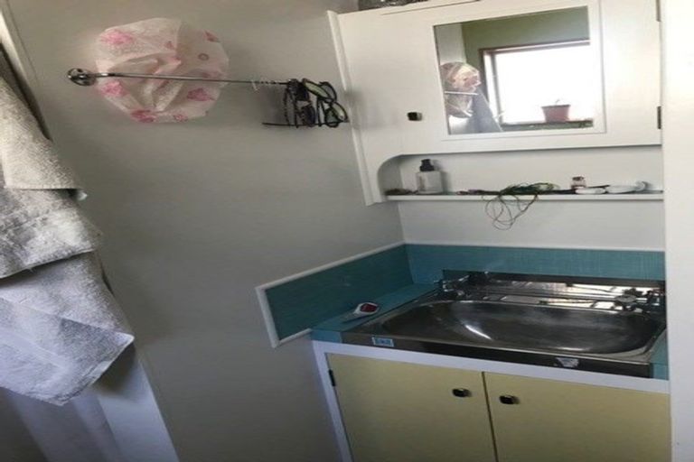 Photo of property in 3/10 Pitoitoi Road, Days Bay, Lower Hutt, 5013