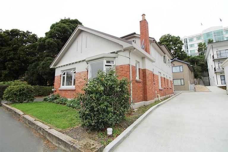 Photo of property in 381 Leith Street, North Dunedin, Dunedin, 9016