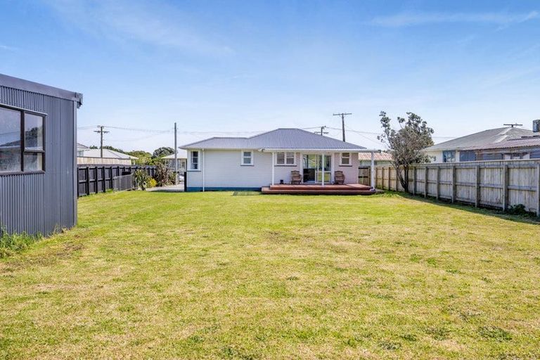 Photo of property in 22 Elizabeth Street, Patea, 4520