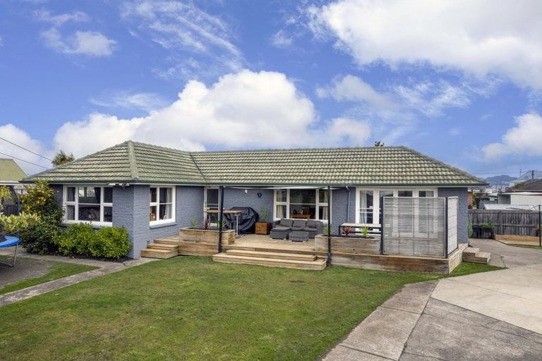 Photo of property in 9 Adrian Place, Shirley, Christchurch, 8061