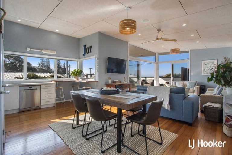 Photo of property in 16a Shaw Road, Waihi Beach, 3611