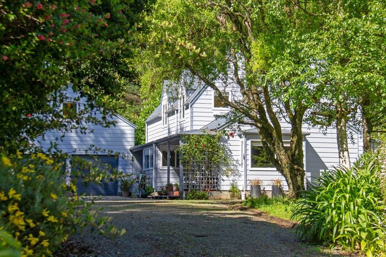 Photo of property in 1305 Opaki Kaiparoro Road, Mauriceville, Masterton, 5882