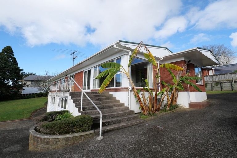 Photo of property in 5 Willis Avenue, Pukekohe, 2120
