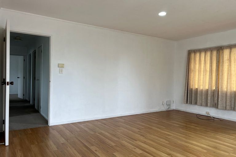 Photo of property in 3/11 Fruitvale Road, New Lynn, Auckland, 0600