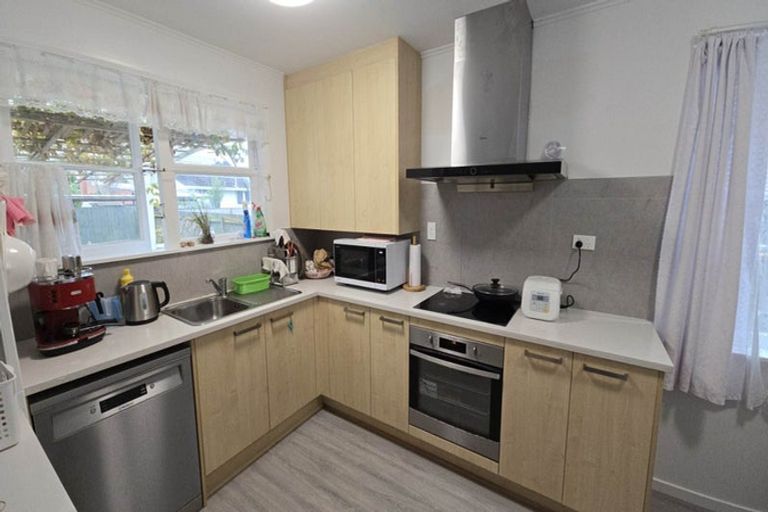 Photo of property in 17 Percival Street, Manurewa, Auckland, 2102