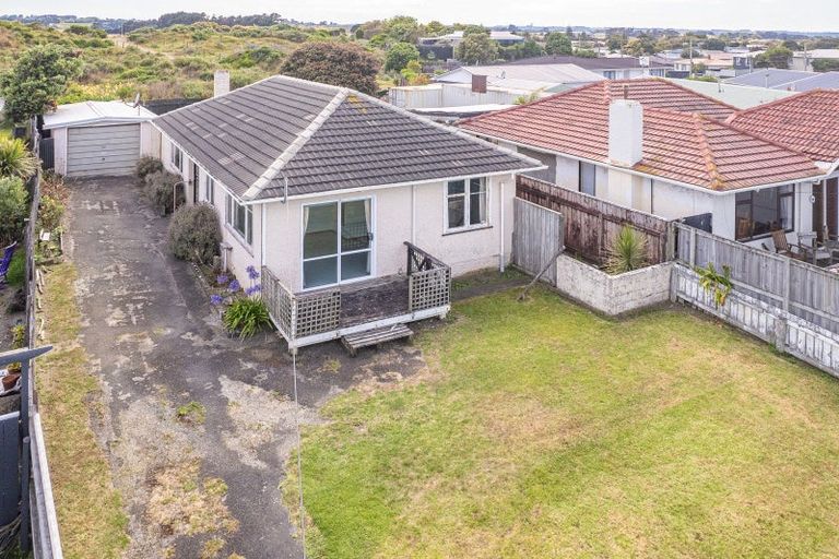Photo of property in 128 Karaka Street, Castlecliff, Whanganui, 4501