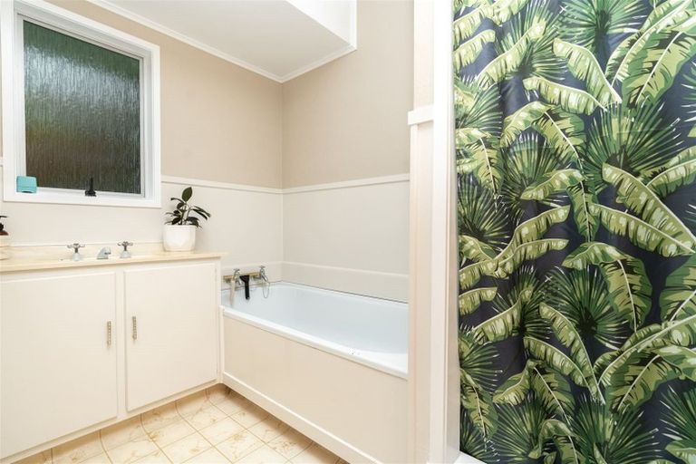 Photo of property in 10b Krippner Place, Dinsdale, Hamilton, 3204