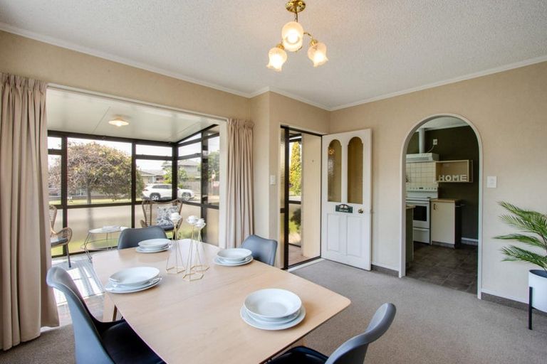 Photo of property in 1/52 Avondale Road, Taradale, Napier, 4112