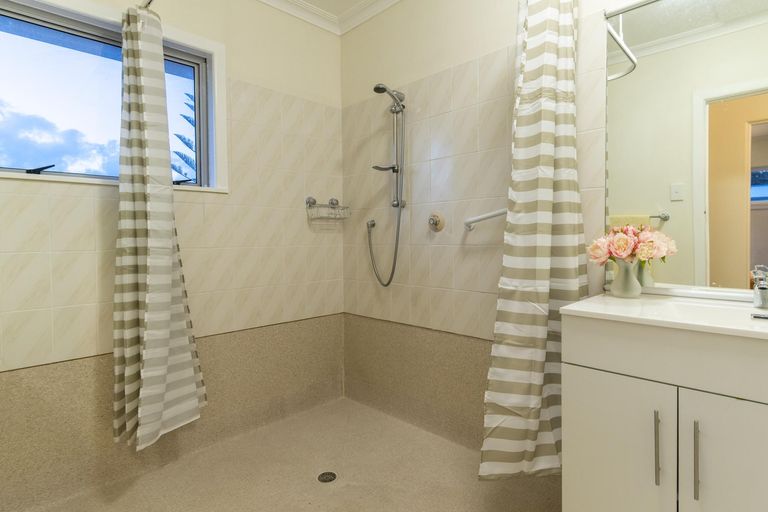 Photo of property in 9a Esk Street, Parkvale, Tauranga, 3112