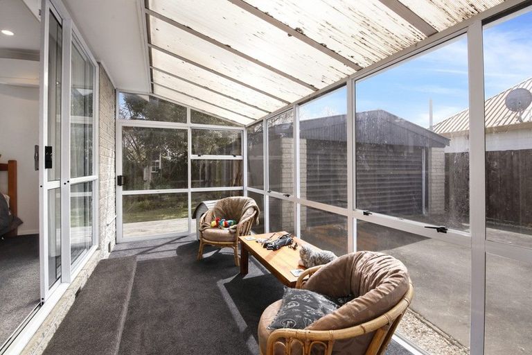 Photo of property in 41 Waratah Street, Avondale, Christchurch, 8061