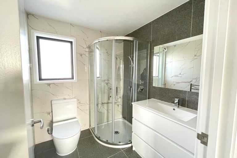 Photo of property in 18 Karoro Road, Flat Bush, Auckland, 2019