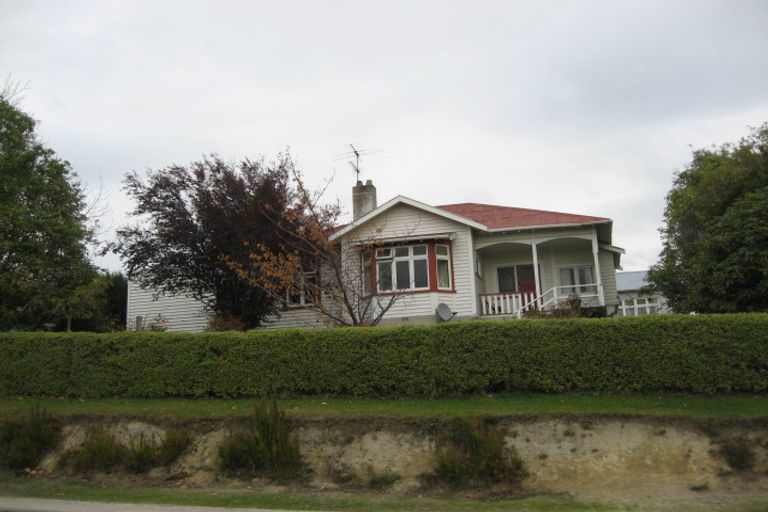 Photo of property in 2 Armstrong Street, Balclutha, 9230