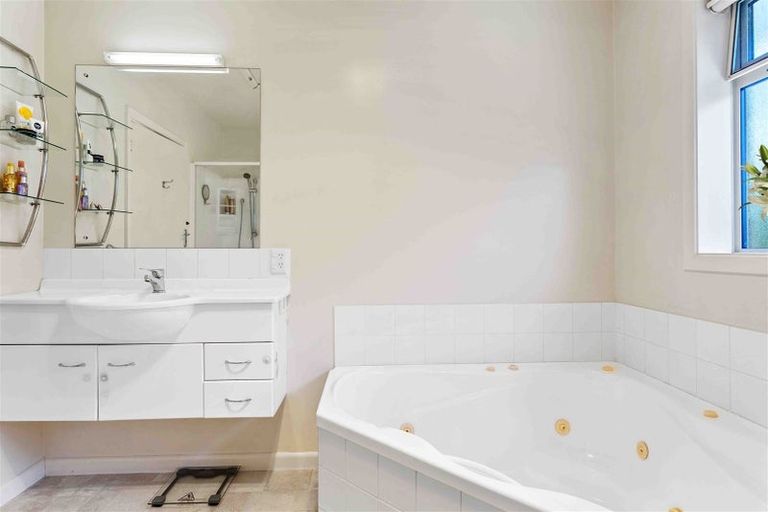 Photo of property in 265 Weston Road, Mairehau, Christchurch, 8052