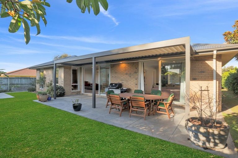 Photo of property in 24 Reka Street, Parklands, Christchurch, 8083