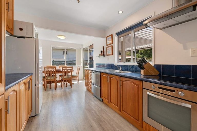 Photo of property in 1/63 Salamanca Road, Sunnynook, Auckland, 0620