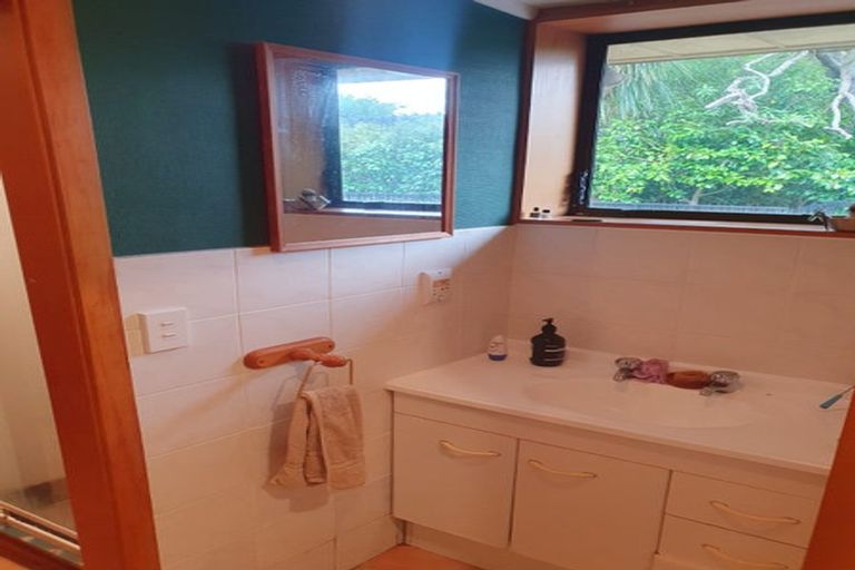 Photo of property in 36 Silverstream Road, Crofton Downs, Wellington, 6035