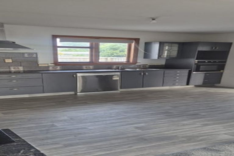 Photo of property in 111 Bower Avenue, New Brighton, Christchurch, 8083