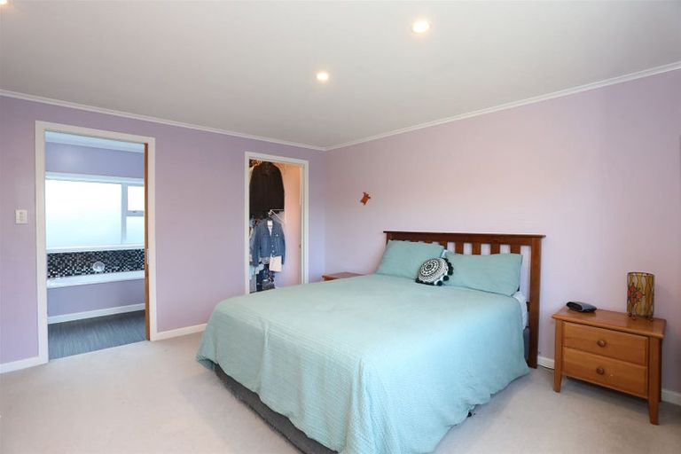 Photo of property in 25 Levin Street, Halcombe, Feilding, 4779