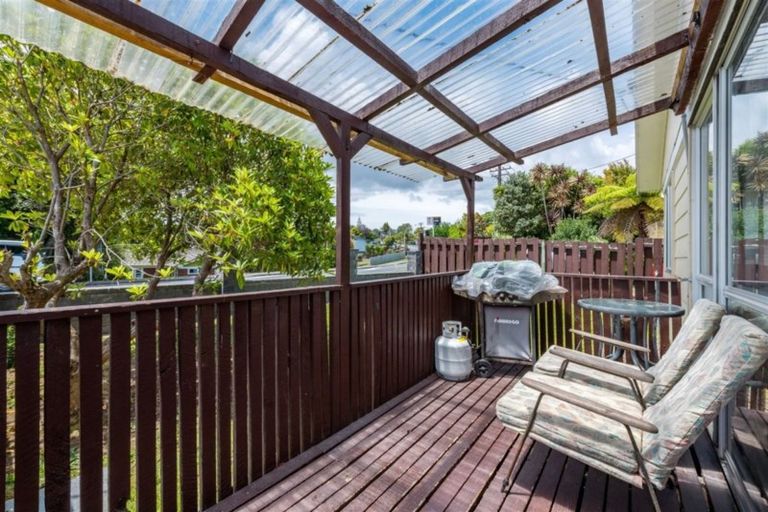 Photo of property in 308 Don Buck Road, Massey, Auckland, 0614
