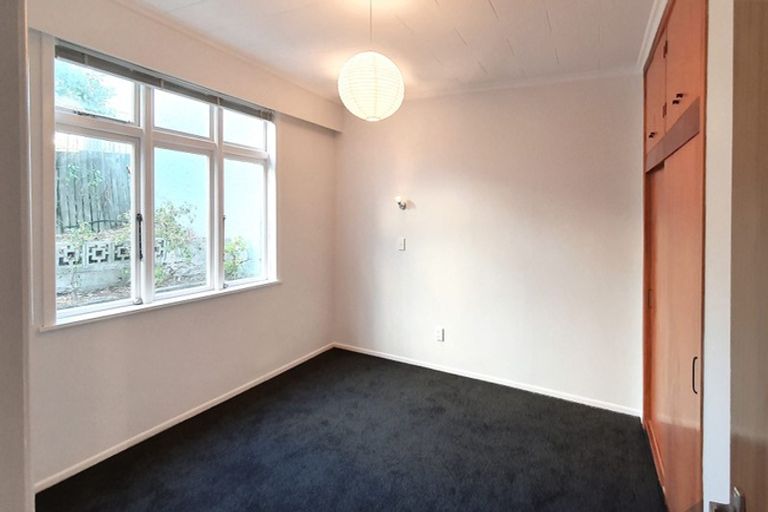 Photo of property in 42 Waipapa Road, Hataitai, Wellington, 6021