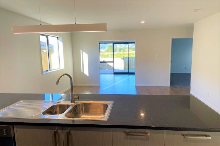 Photo of property in 41 Kahui Parade, Karaka, Papakura, 2113