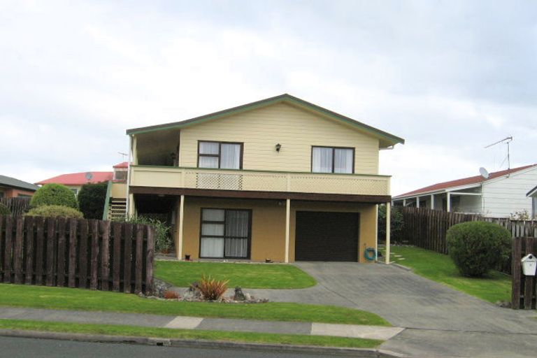 Photo of property in 3 Tamatea Drive, Snells Beach, 0920