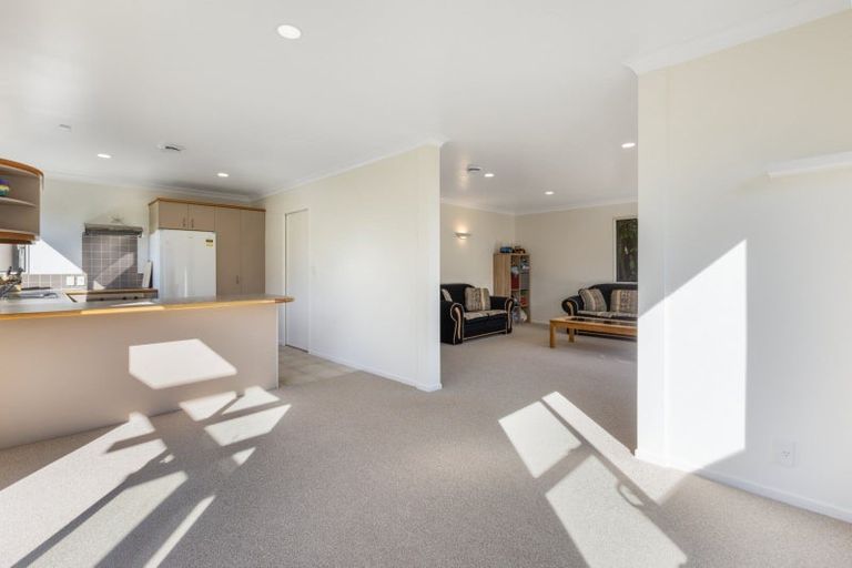 Photo of property in 22a Seaview Road, Otumoetai, Tauranga, 3110