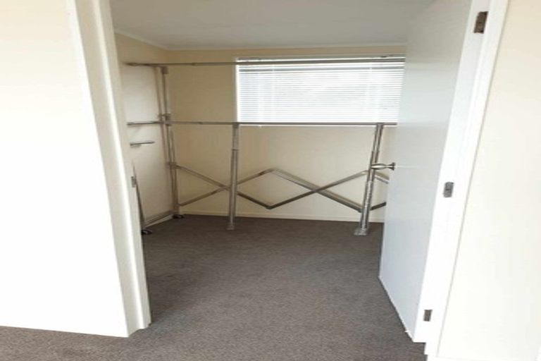 Photo of property in 41 Esther Place, Red Beach, 0932