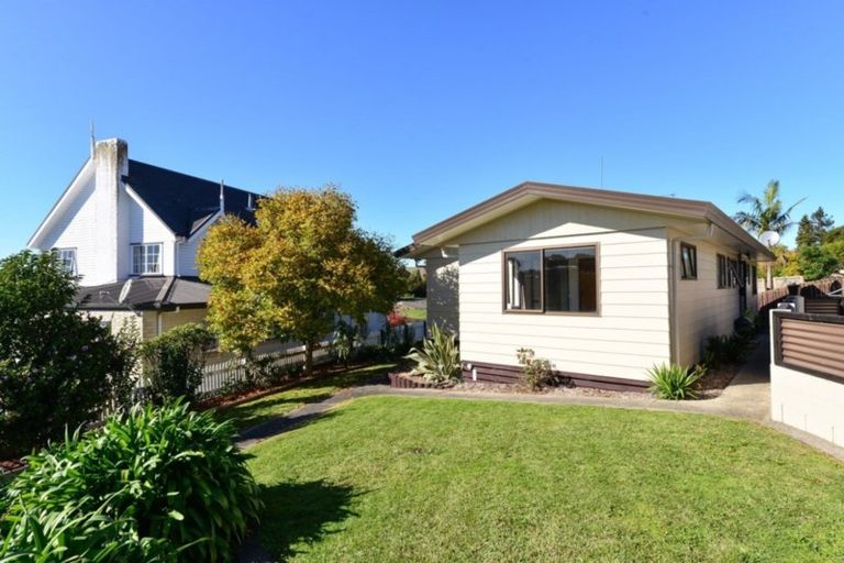 Photo of property in 11 Melva Street, Dinsdale, Hamilton, 3204