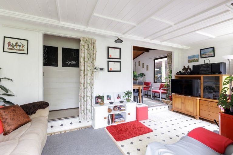 Photo of property in 109 Poplar Grove, Whalers Gate, New Plymouth, 4310