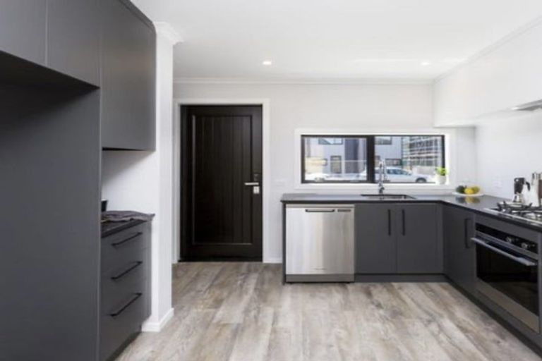 Photo of property in 38 Dahl Drive, Wallaceville, Upper Hutt, 5018