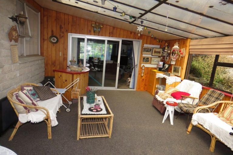 Photo of property in 33 Orowaiti Road, Westport, 7825