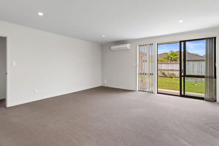 Photo of property in 80 Carrington Drive, Papamoa Beach, Papamoa, 3118