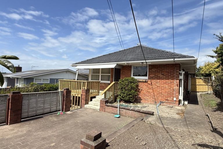 Photo of property in 1/40 Ocean View Road, Northcote, Auckland, 0627