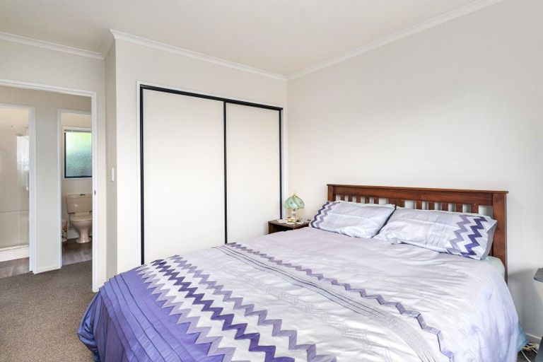 Photo of property in 12 Vanderbilt Place, Halswell, Christchurch, 8025