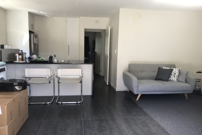 Photo of property in 218a Glamorgan Drive, Northcross, Auckland, 0630