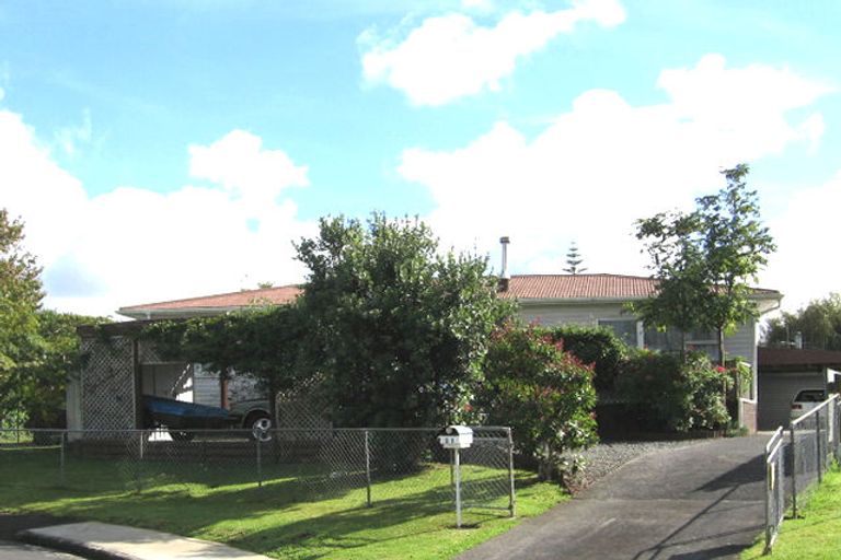 Photo of property in 23 Justin Place, Te Atatu Peninsula, Auckland, 0610