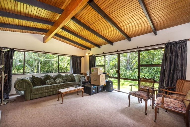 Photo of property in 36 Pitt Road, Runciman, Drury, 2578