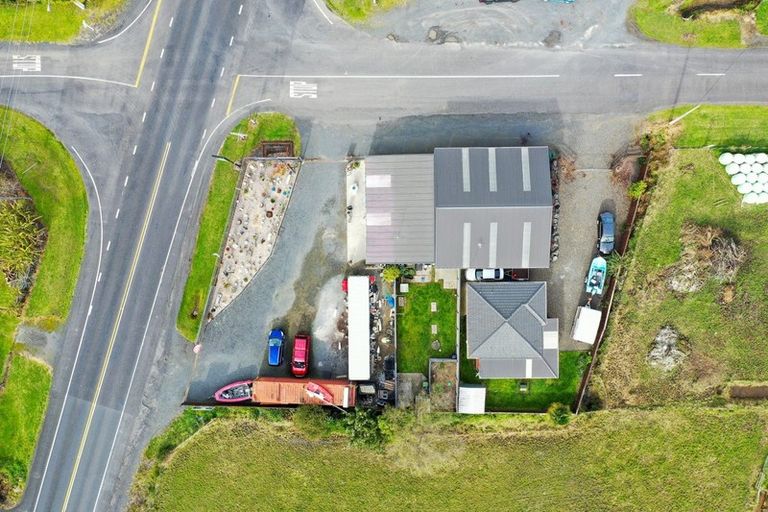 Photo of property in 2 Back Miranda Road, Waitakaruru, Thames, 3576