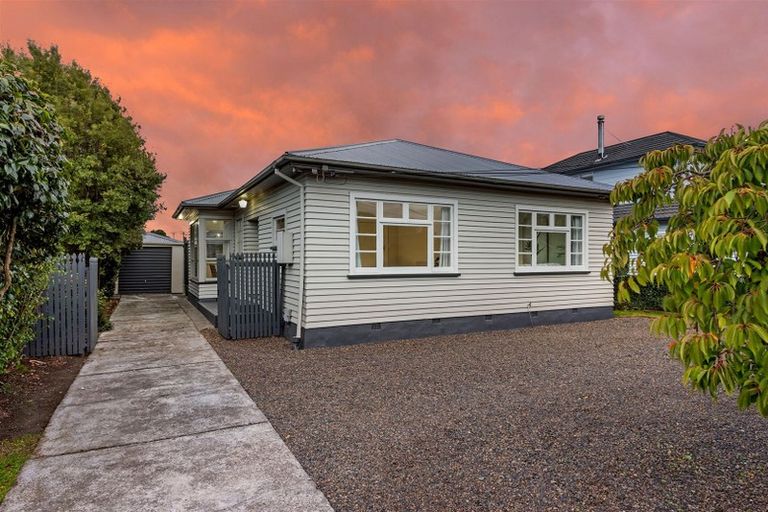 Photo of property in 12 Garnett Avenue, Spreydon, Christchurch, 8024