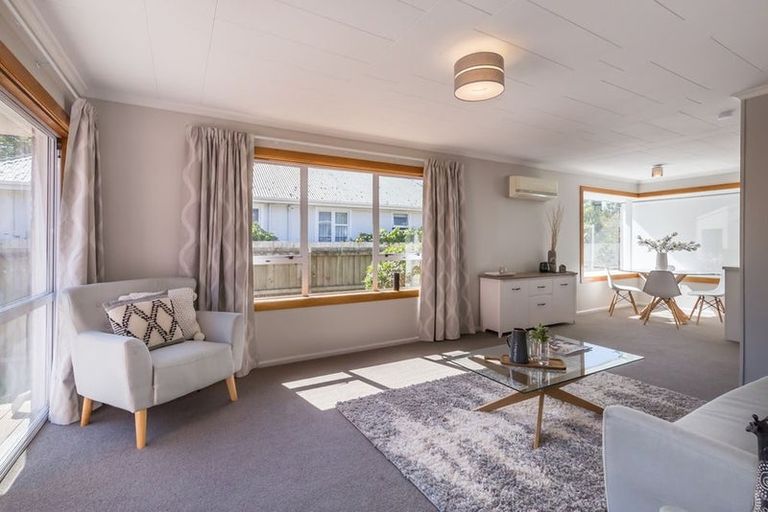 Photo of property in 1/304 Withells Road, Avonhead, Christchurch, 8042