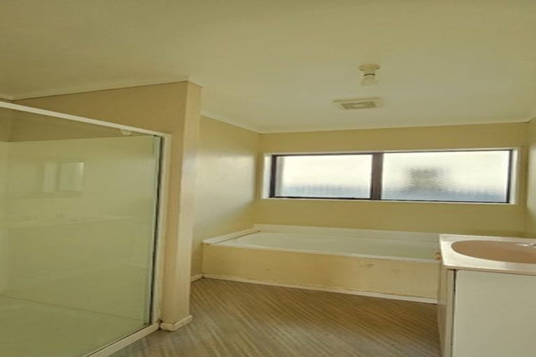 Photo of property in 24 Trimdon Street, Randwick Park, Auckland, 2105