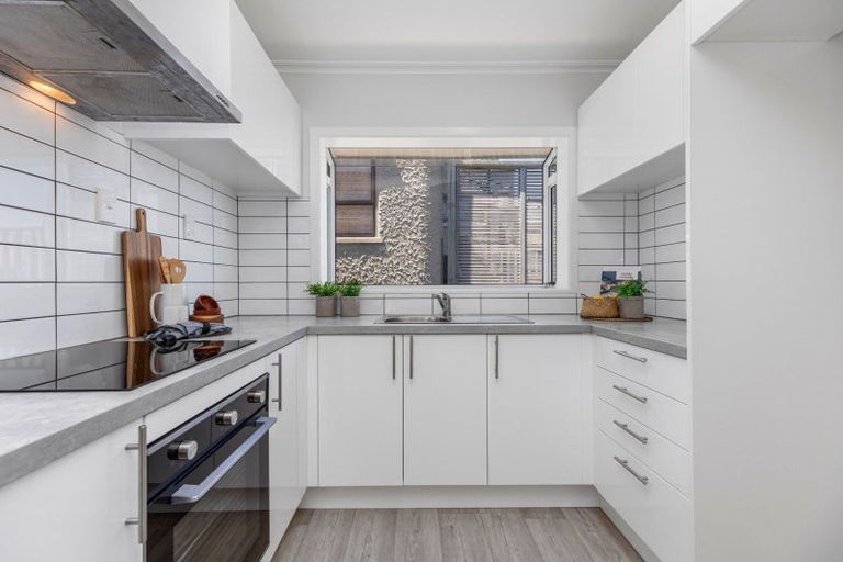 Photo of property in 359 Maunganui Road, Mount Maunganui, 3116