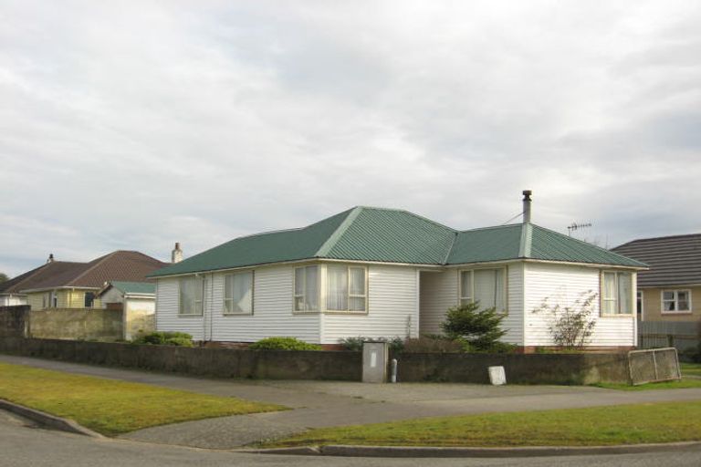 Photo of property in 283 Princes Street, Strathern, Invercargill, 9812